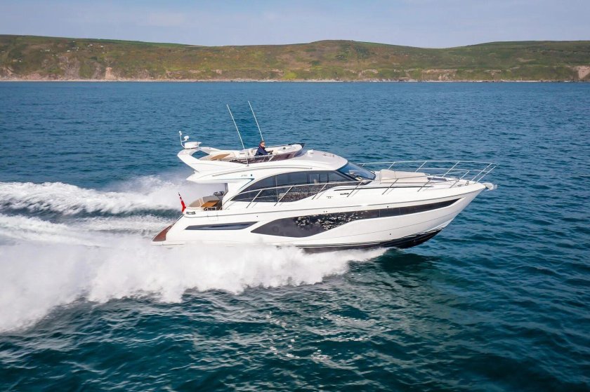 Яхта Princess 50