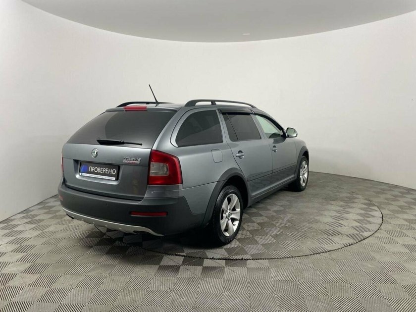 Шкода октавия скаут 2013