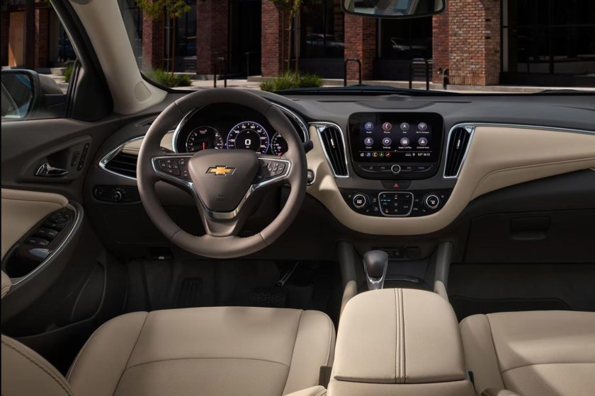 Chevrolet malibu 2021 interior