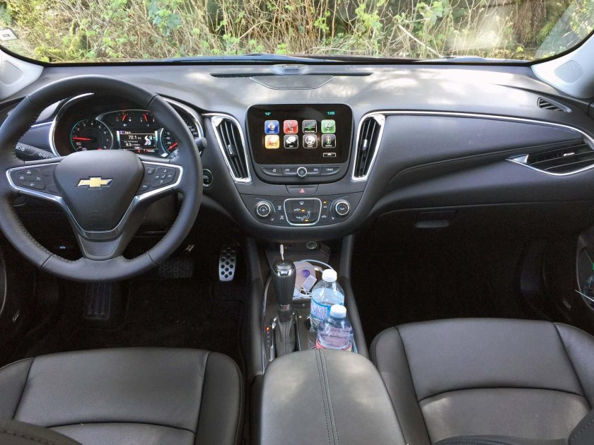 Chevrolet Malibu 2 Salon