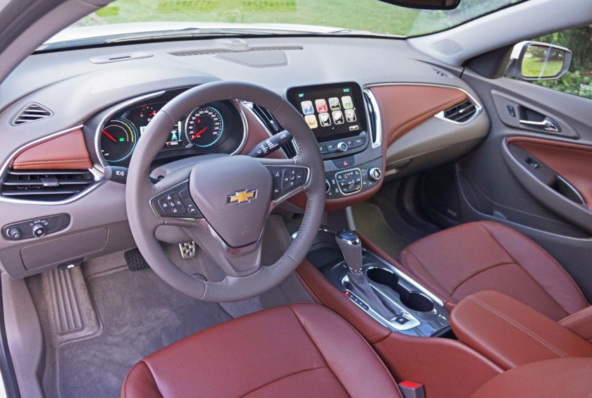 Chevrolet Malibu 2021 салон