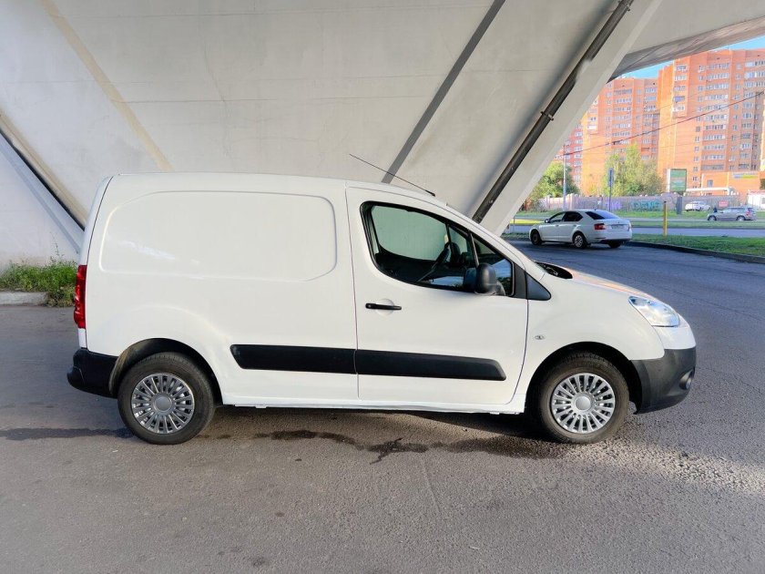 Пежо партнер фургон