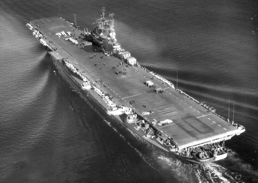 Авианосец USS Yorktown