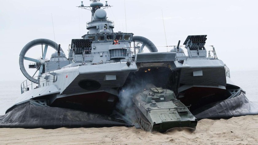 Десантный корабль Евгений Кочешков