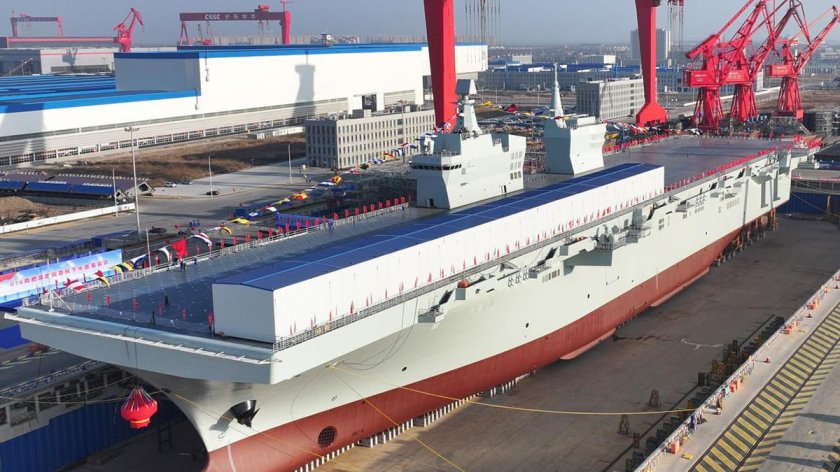 Новый китайский авианосец фуцзянь