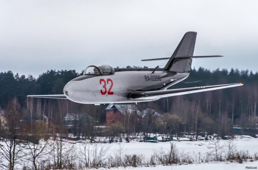 Як-30 самолет