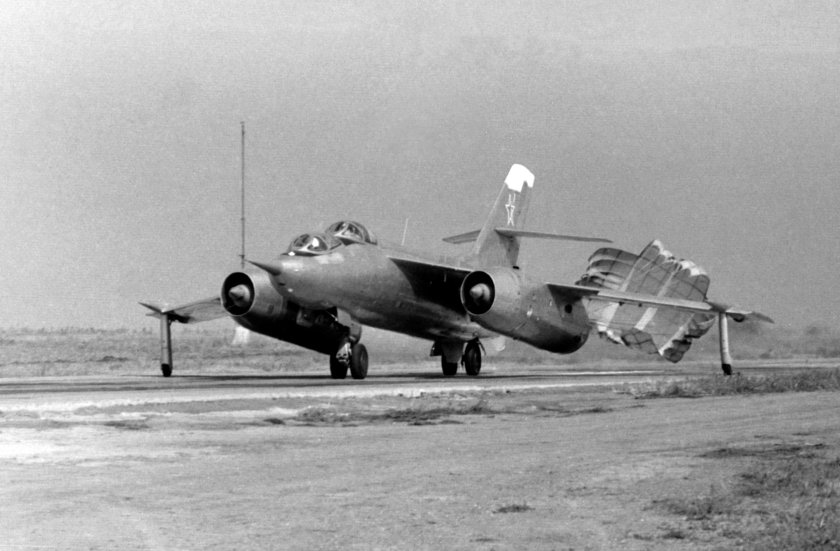 Самолет як 28