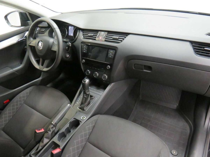 Octavia a7 Рестайлинг салон