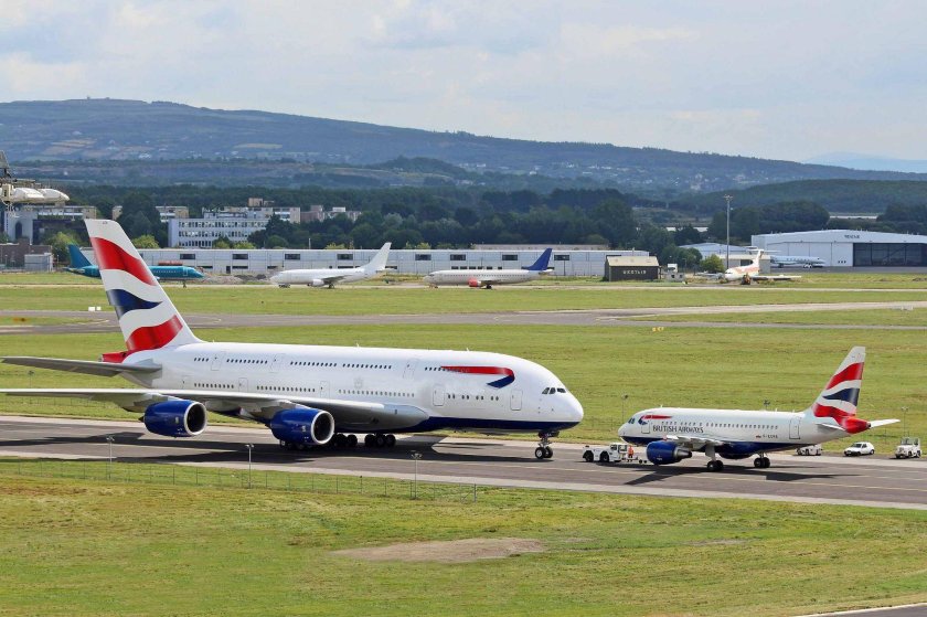 Airbus a318 самолет