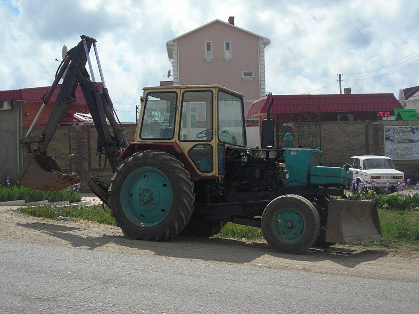 Трактор ЭО 2621