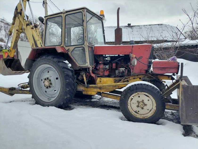 Экскаватор ЮМЗ 220