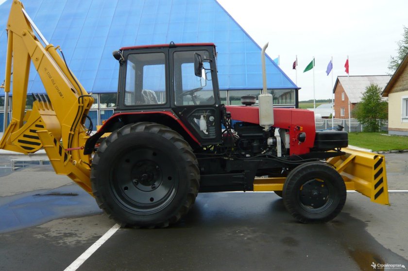 Экскаватор-бульдозер ЭО-2621