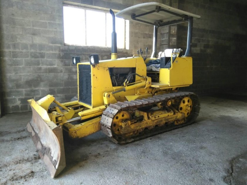 Мини бульдозер Коматсу