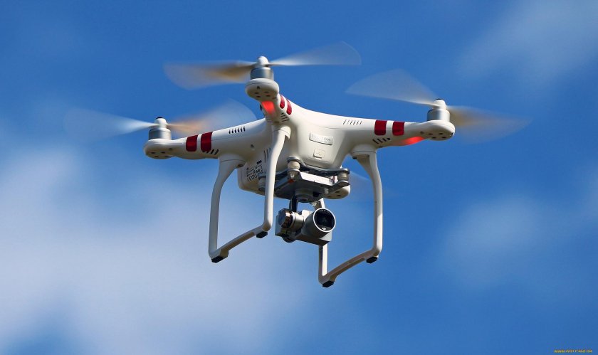 Дрон беспилотный летательный аппарат