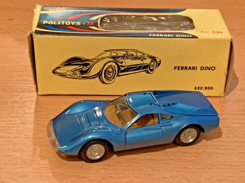 Модель автомобиля bburago из сплава ferrari