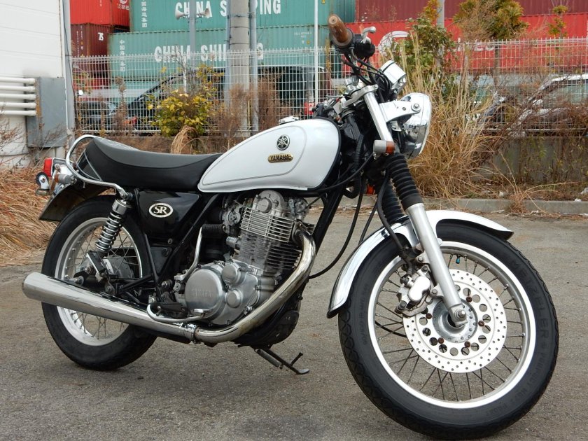 Yamaha sr400