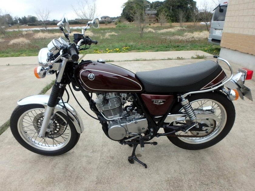 Yamaha sr400