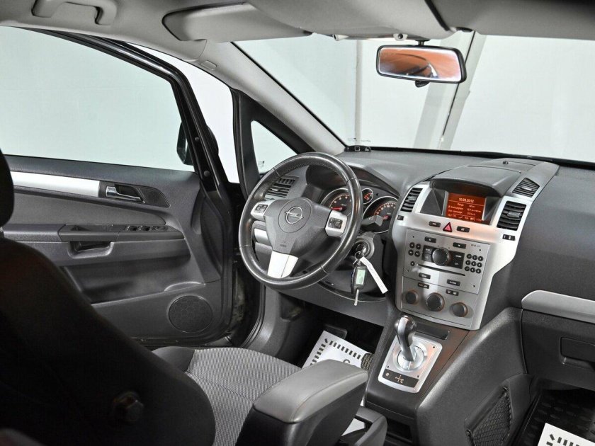 Опель зафира b