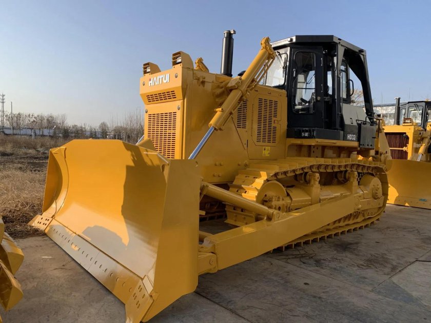 Колесный бульдозер xcmg dl560