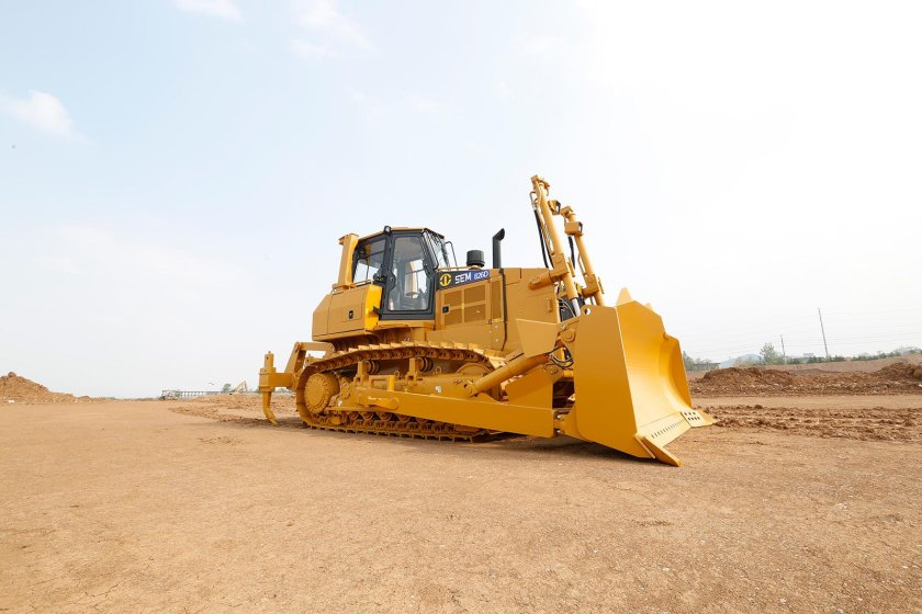 Бульдозер sem 826d