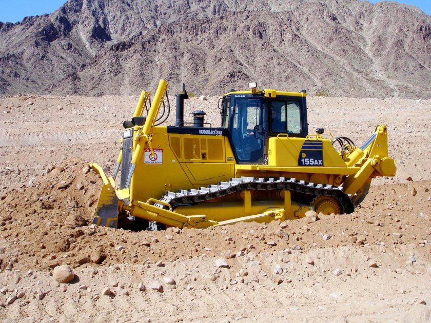 Komatsu 155 бульдозер