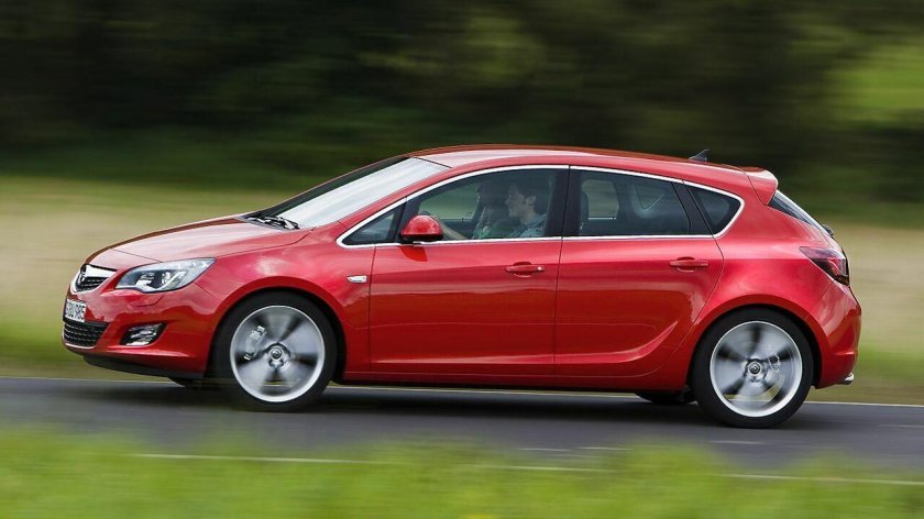 Опель Астра j хэтчбек 5