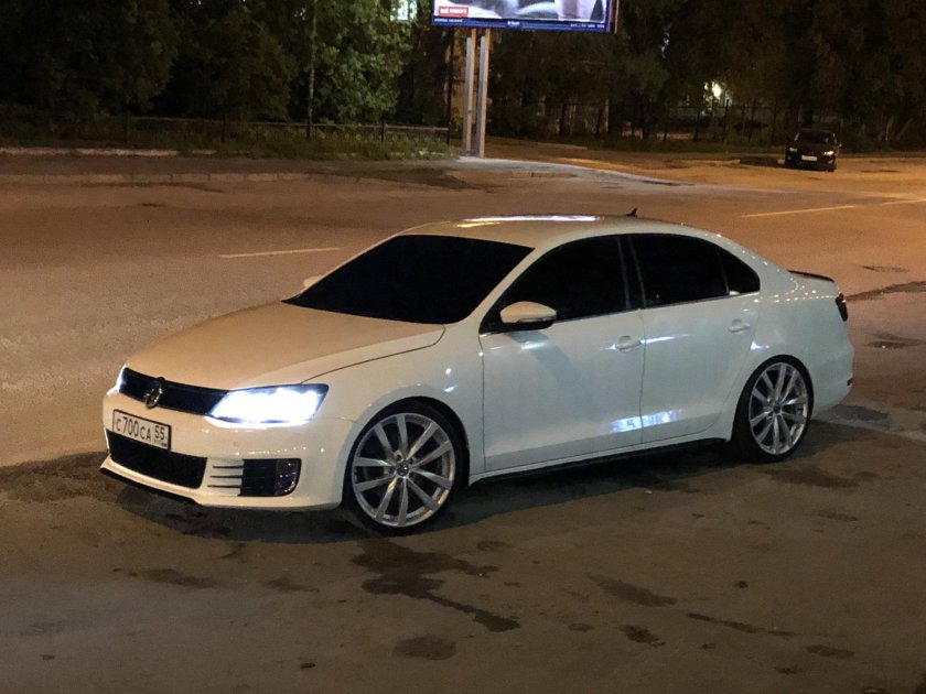 Фольксваген Джетта 6
