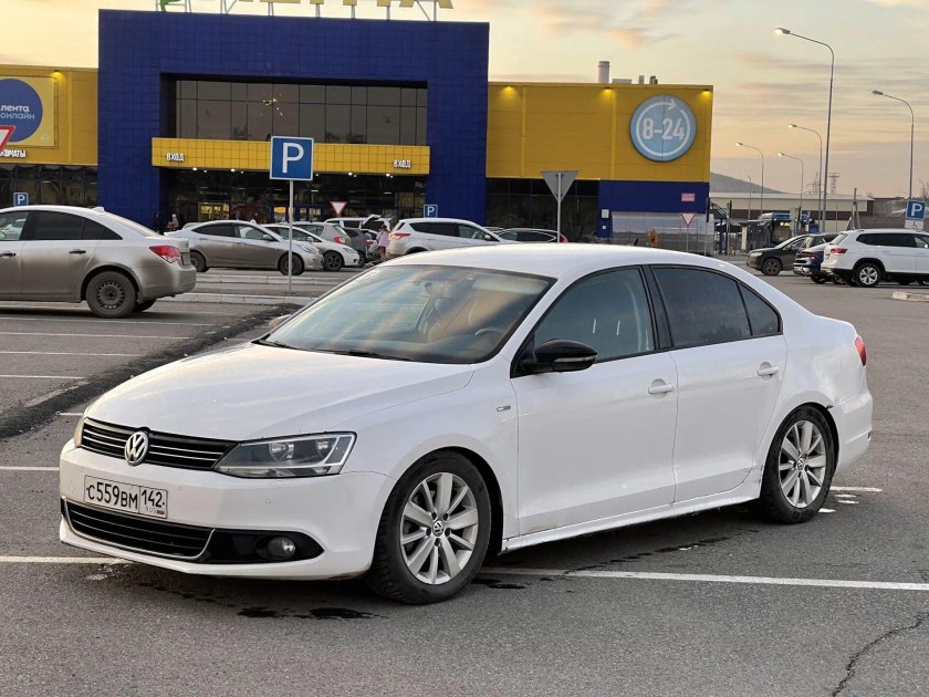 VW Jetta 2013