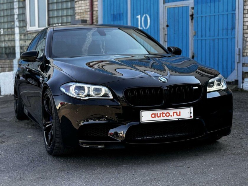 Черная бмв м 5