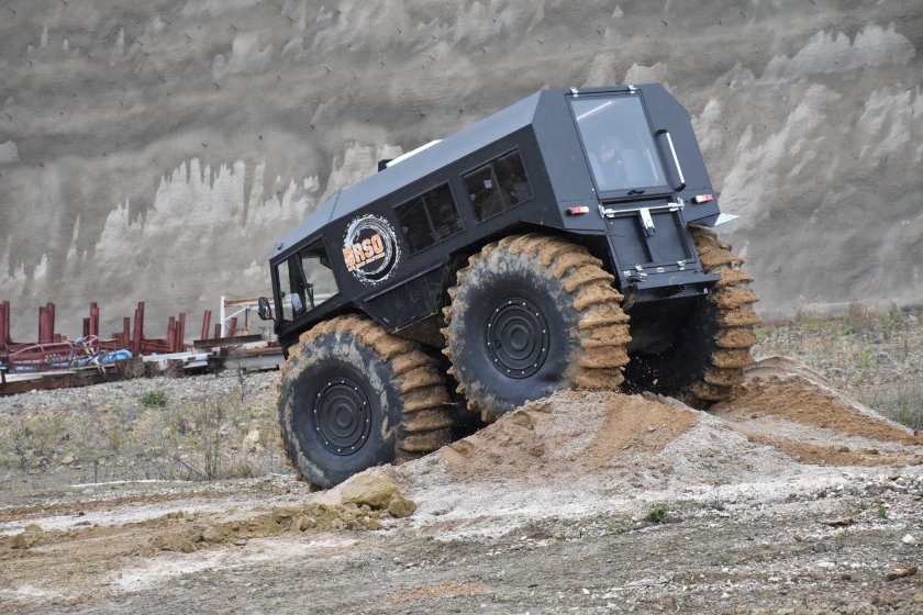 Вездеход амфибия Шерп