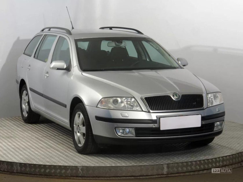 Шкода Октавия 2005