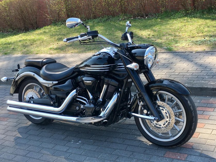 Yamaha Midnight Star 1900