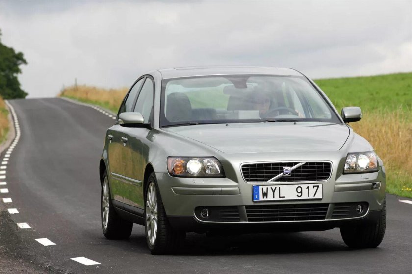 Volvo s40 II 2004