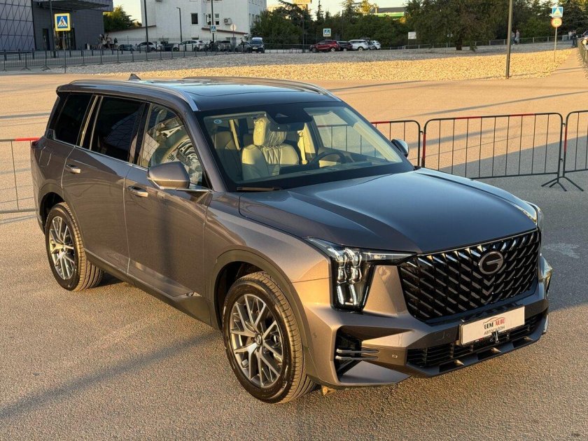 Машина gac gs 8