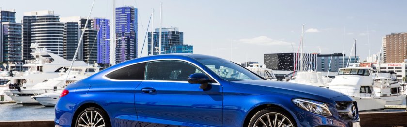 Голубой Мерседес купе