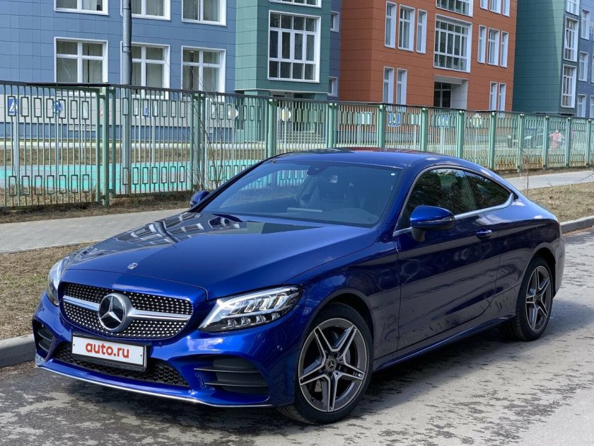 Мерседес Бенц c180 синий
