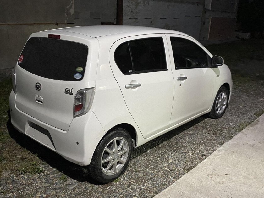 Daihatsu mira e