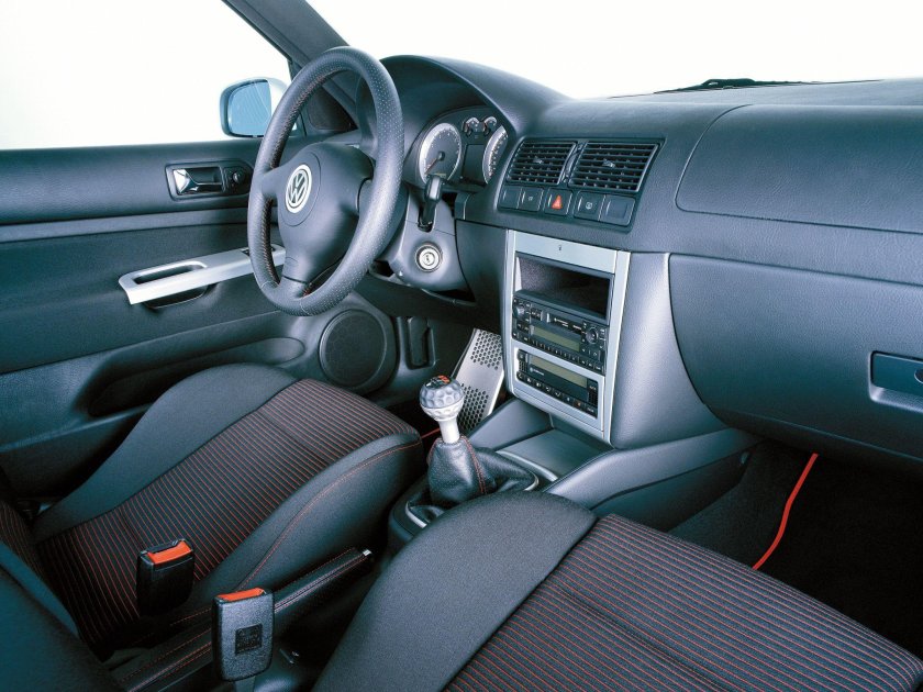 Volkswagen Golf 4 2001 Interior