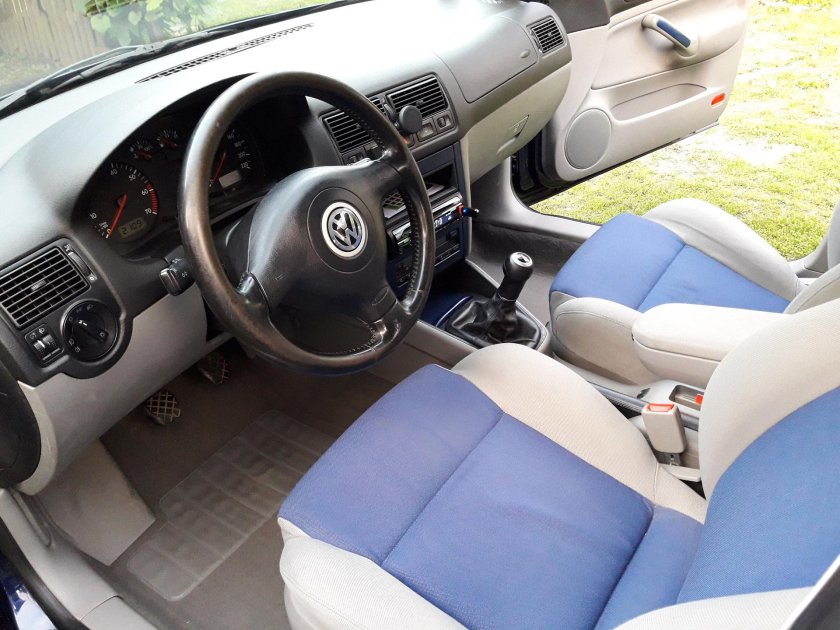 Volkswagen Golf mk4 салон