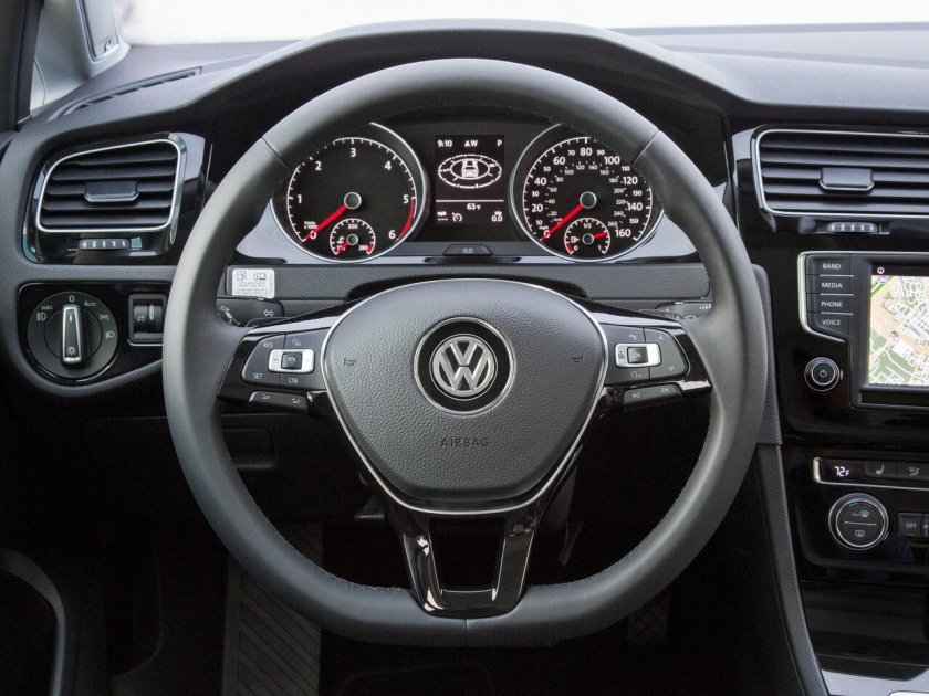 Volkswagen Golf 2016 салон