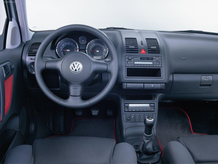 Volkswagen Polo 4 салон