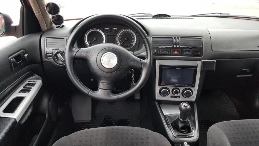 Гольф 4 1.4 салон