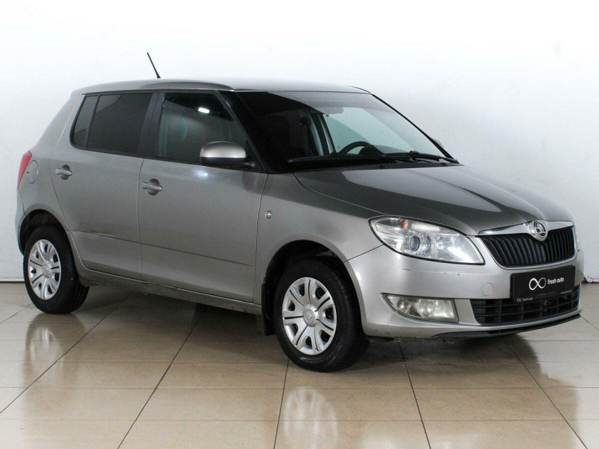 Шкода Фабия 1.2 2013