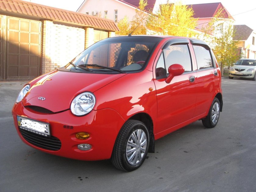 Машина Chery qq6