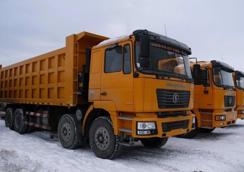 Китайский самосвал Шакман 2000