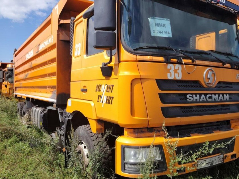 Самосвал шакман