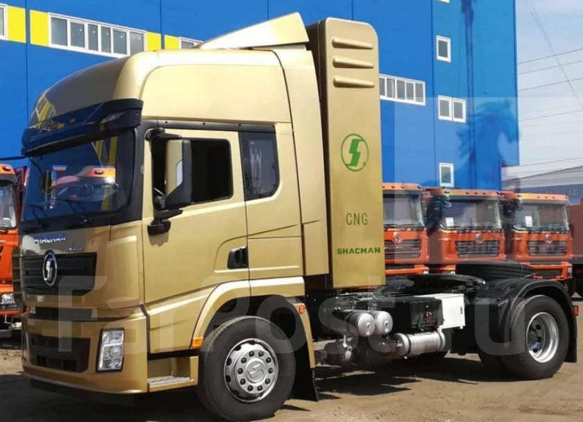 Шахман тягач 4х2 х3000