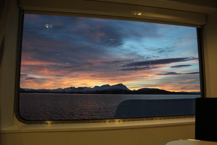 Окно поезда