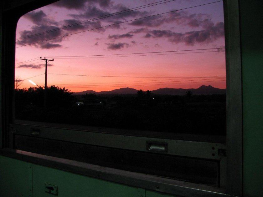 Окно поезда