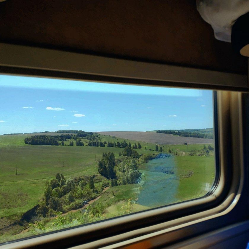 Красивый вид из поезда